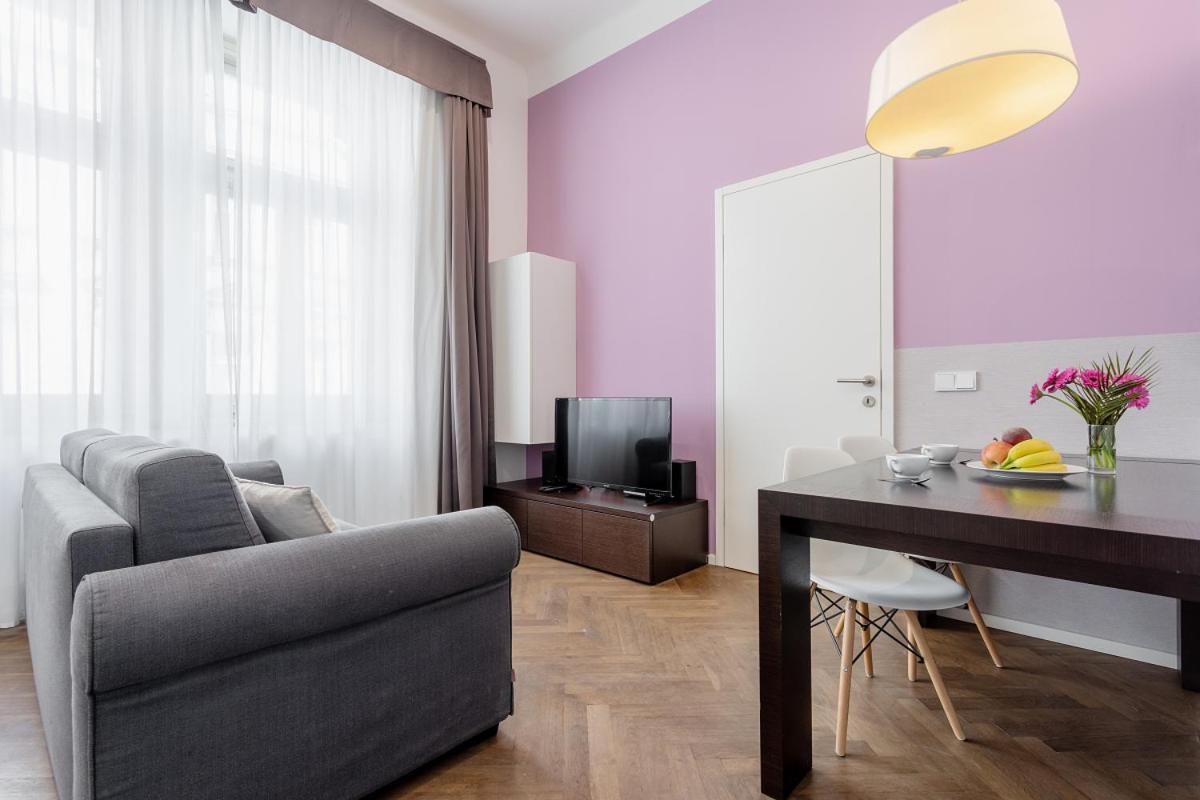 Modern Apartments Close To River Prague Exterior photo