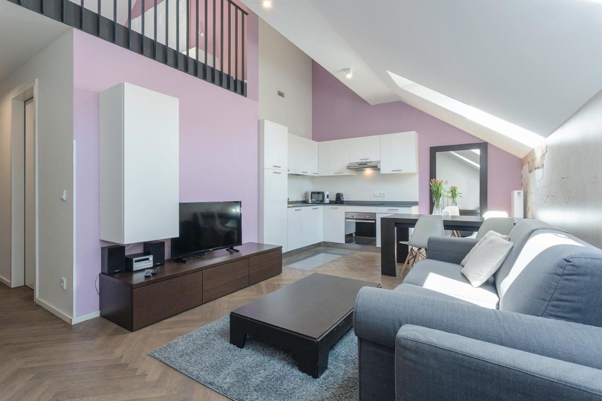 Modern Apartments Close To River Prague Exterior photo